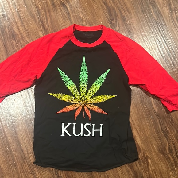 Kush sweater - Picture 1 of 3